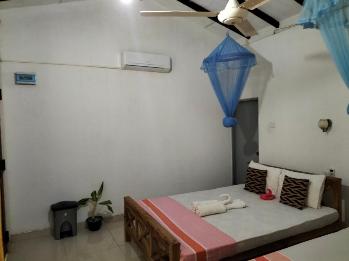Sanjana Home Stay Habarana Exteriör bild