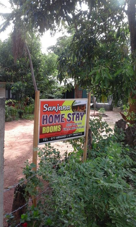 Sanjana Home Stay Habarana Exteriör bild