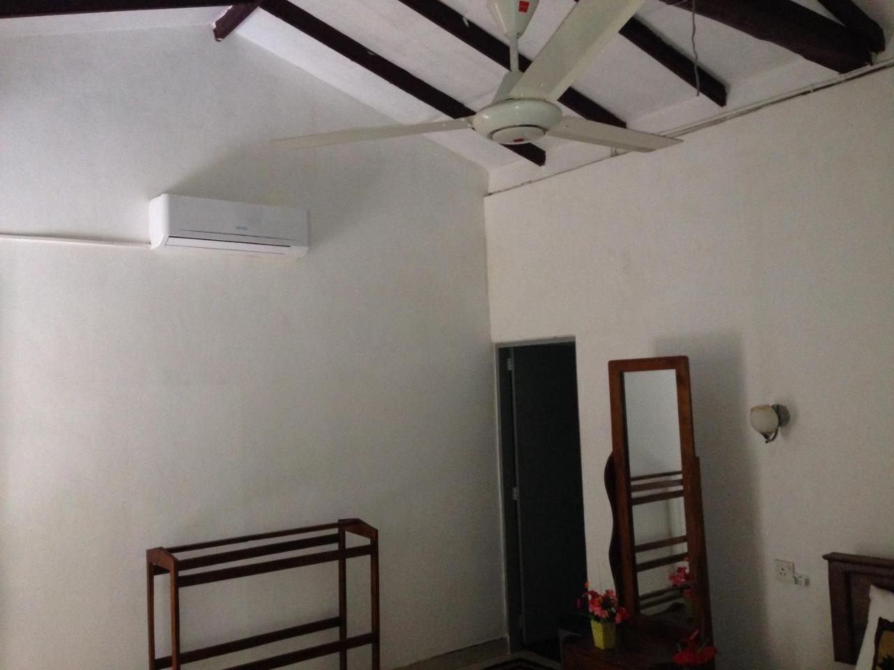 Sanjana Home Stay Habarana Exteriör bild